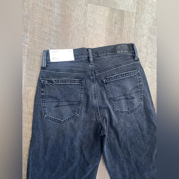 AE Strigid High-Waisted Stovepipe Jean in black. Sz 000 (23W) short - Picture 9 of 10